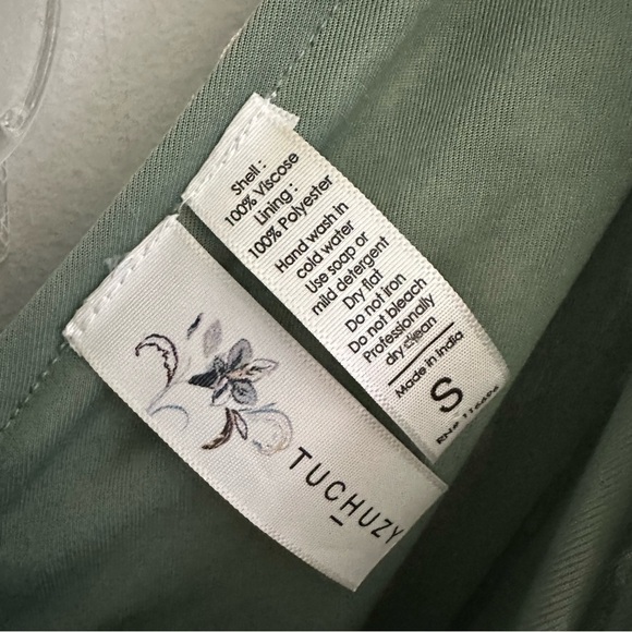 Tuchuzy Green and White Floral Maxi Dress V neck - Picture 2 of 7